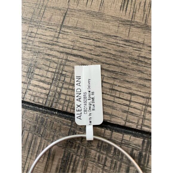 Alex And Ani bracelet - Picture 3 of 6